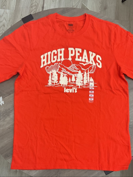 Levi's Other - Levi's Orange 'High Peaks' Graphic Short Sleeve Tee